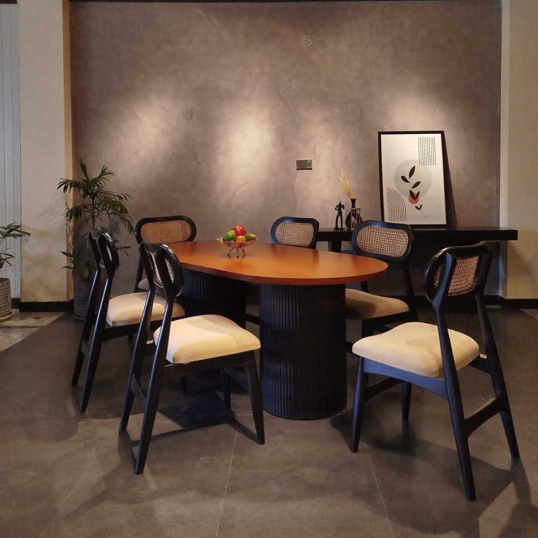 Verano Loom Dining Set