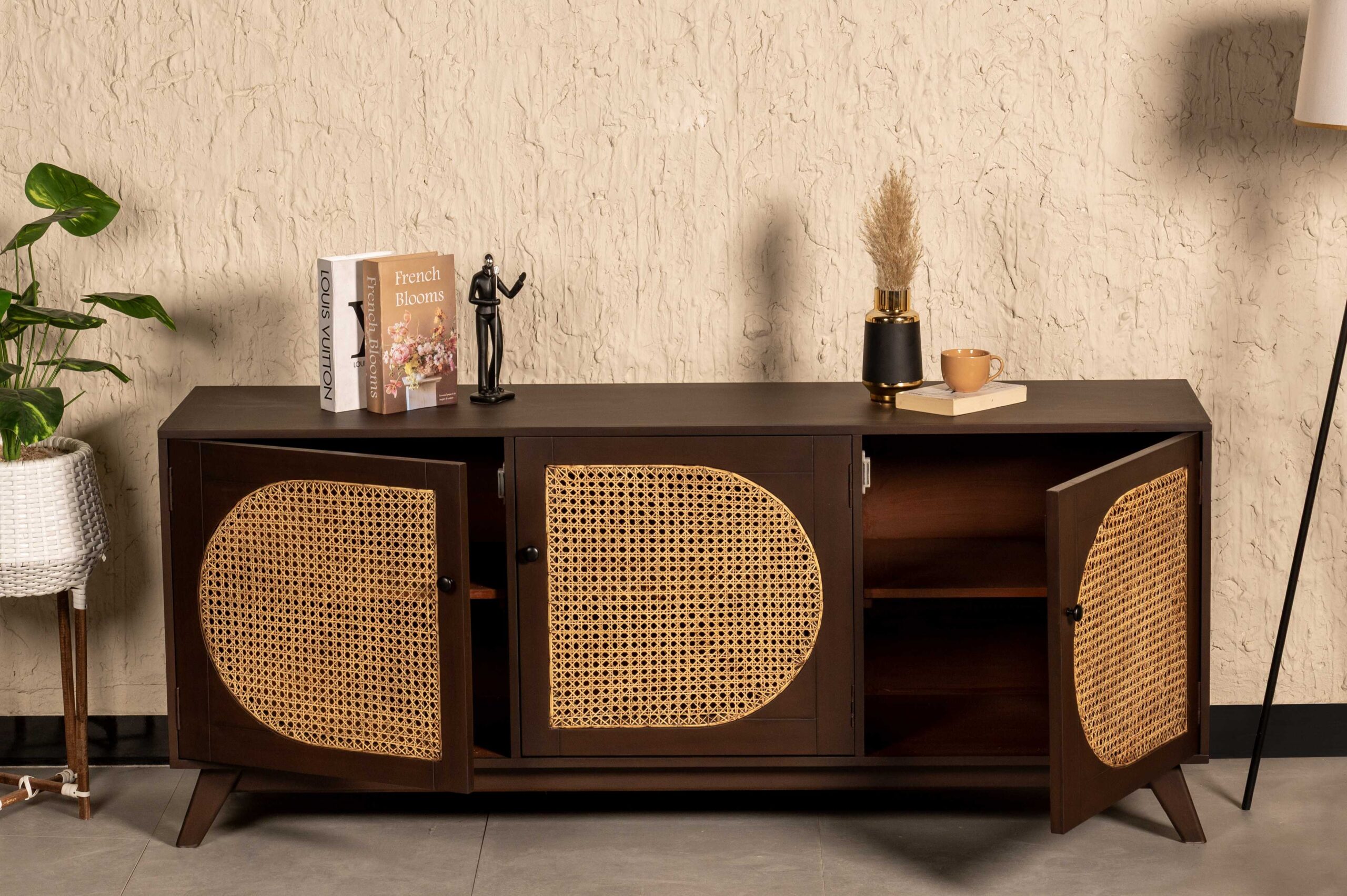 Moroza TV and LED Table 3