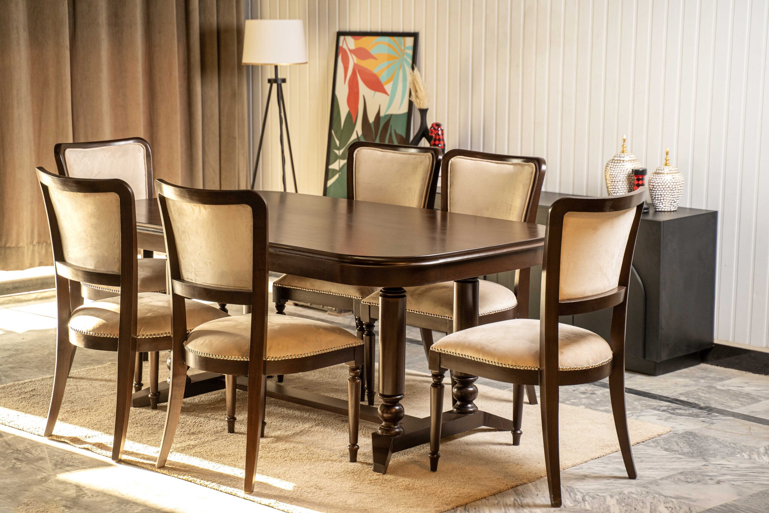 OakMist Dining Set