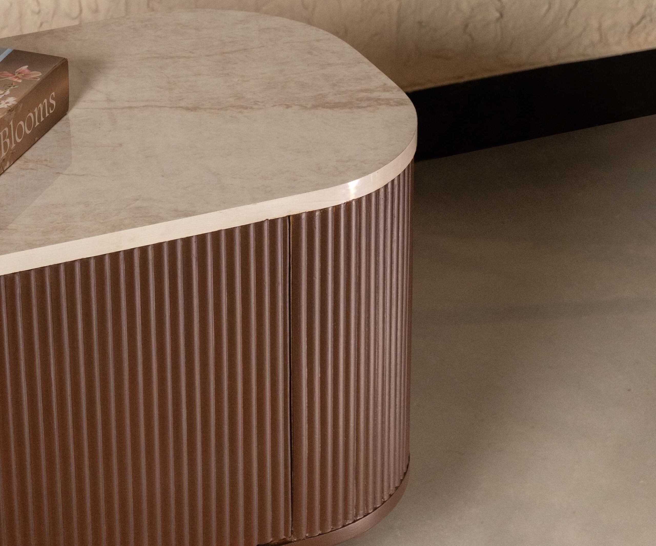 Zenvra TV and LED Table 3