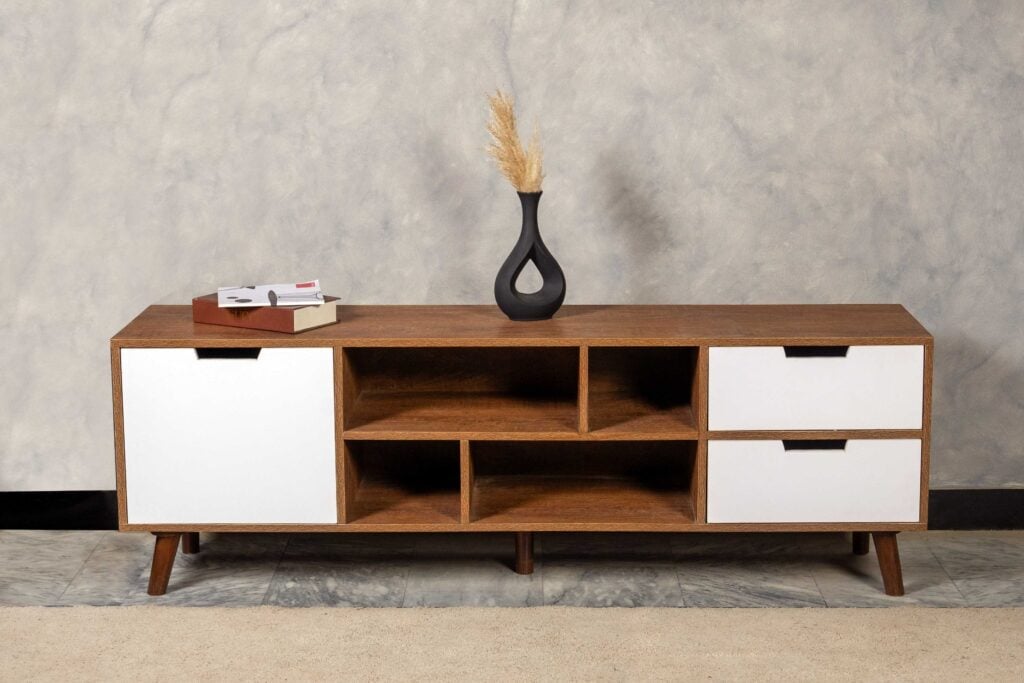 Beddix TV and LED Table