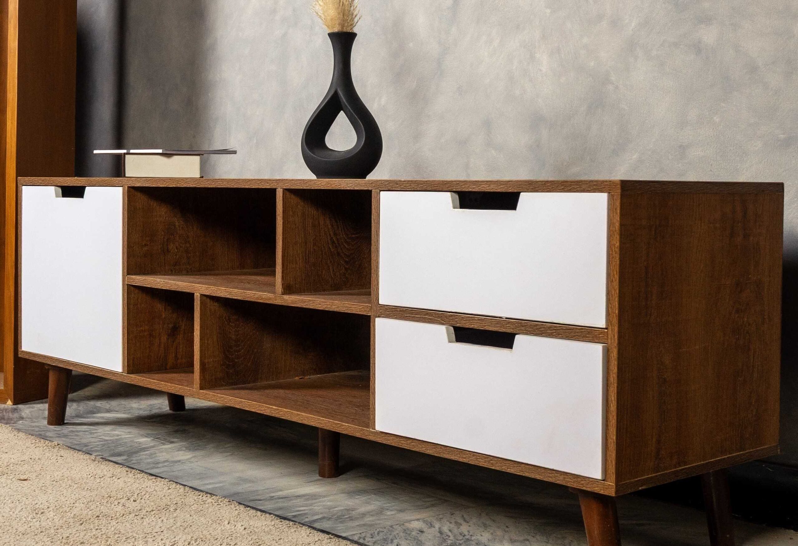 Beddix TV and LED Table