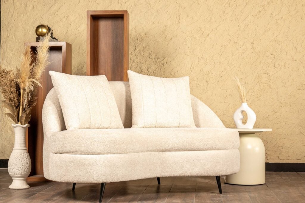 Elaris Sofa Set