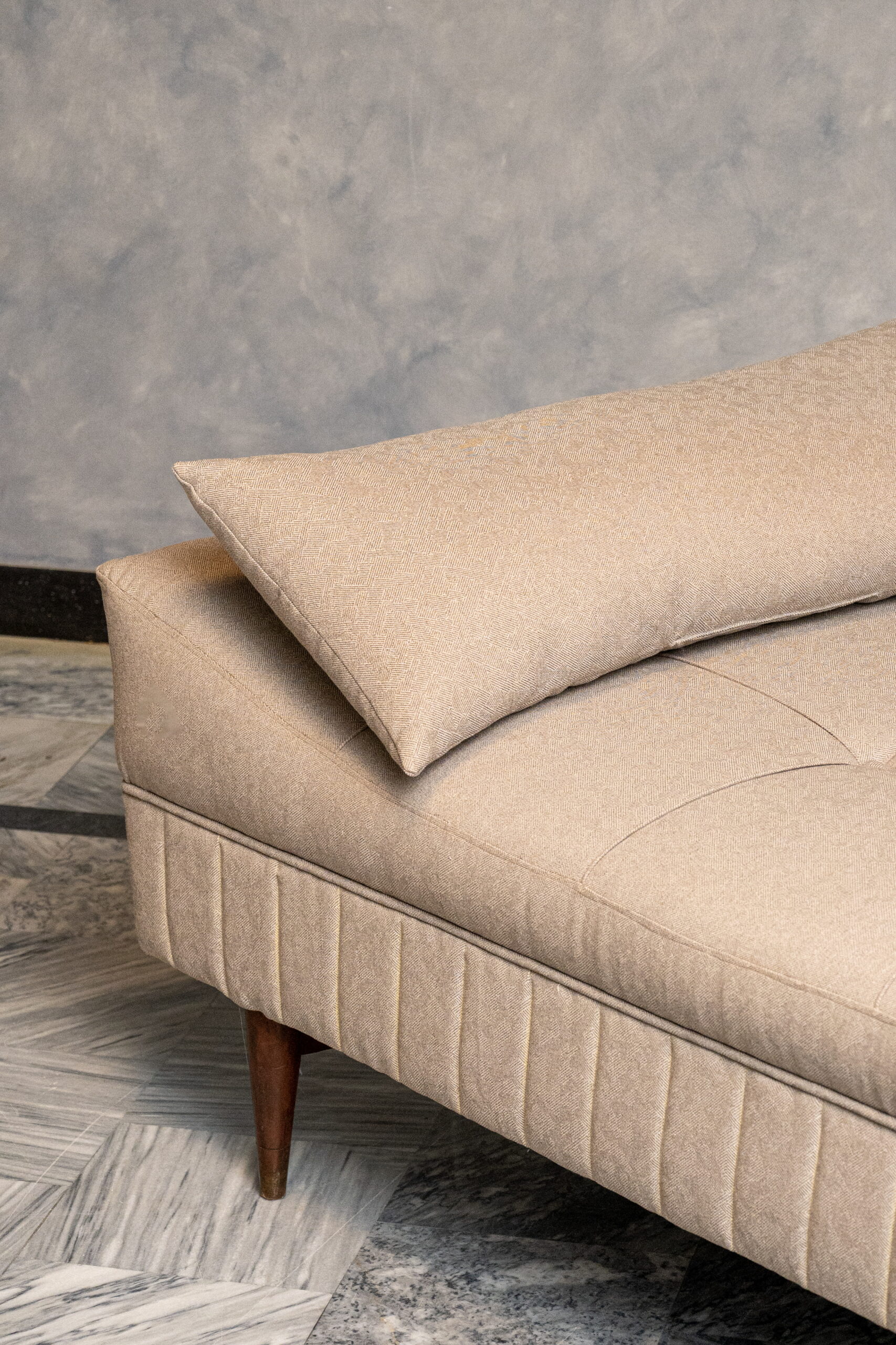 Urban Luxe Bed