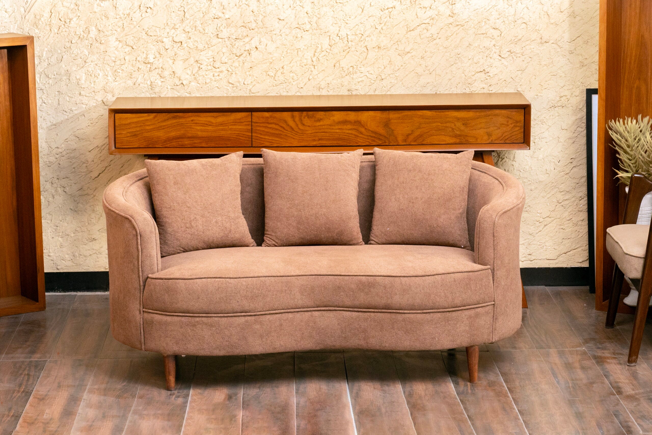 Aurora Comfort Sofa