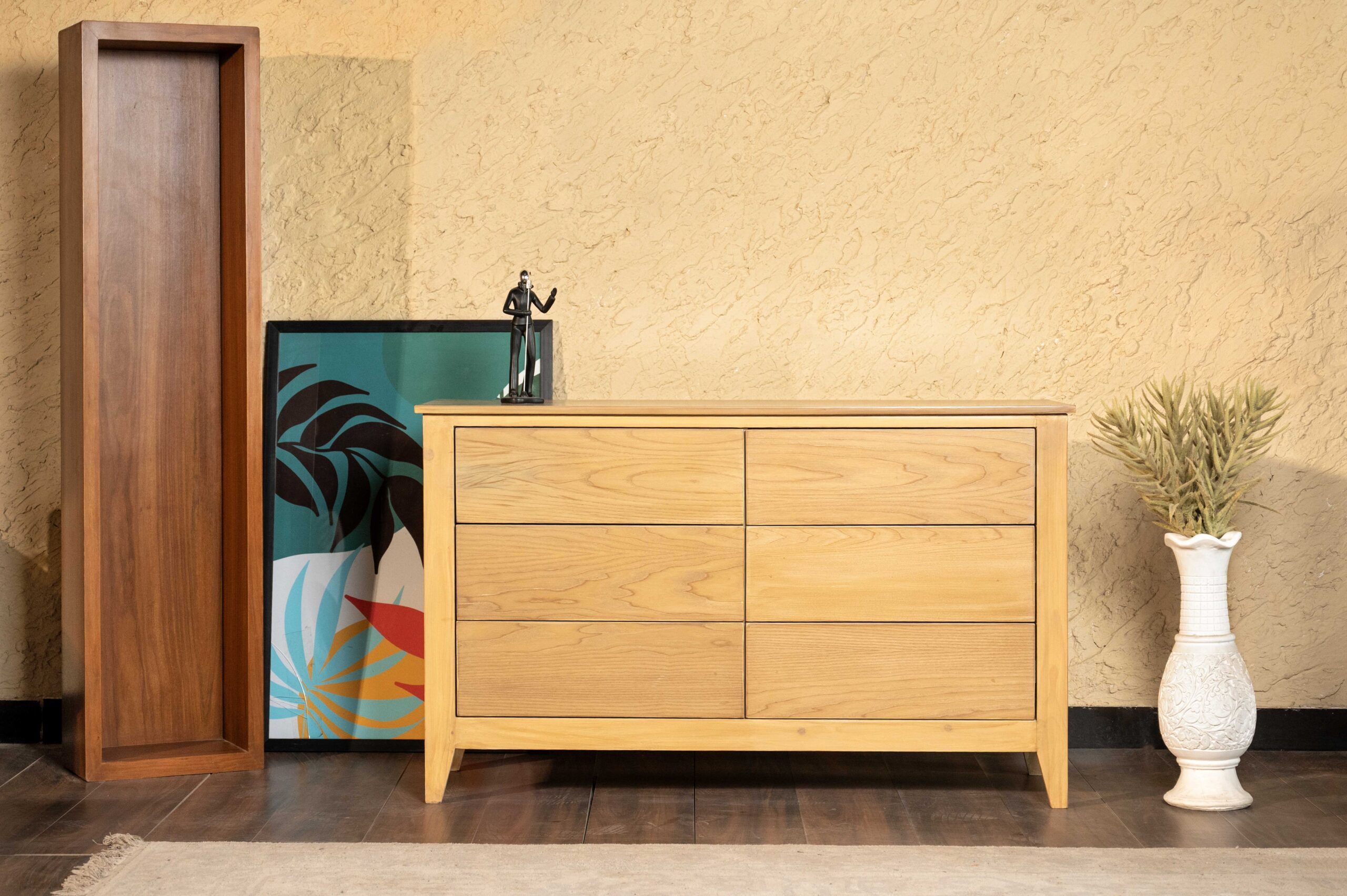 Elrune Chest of Drawer